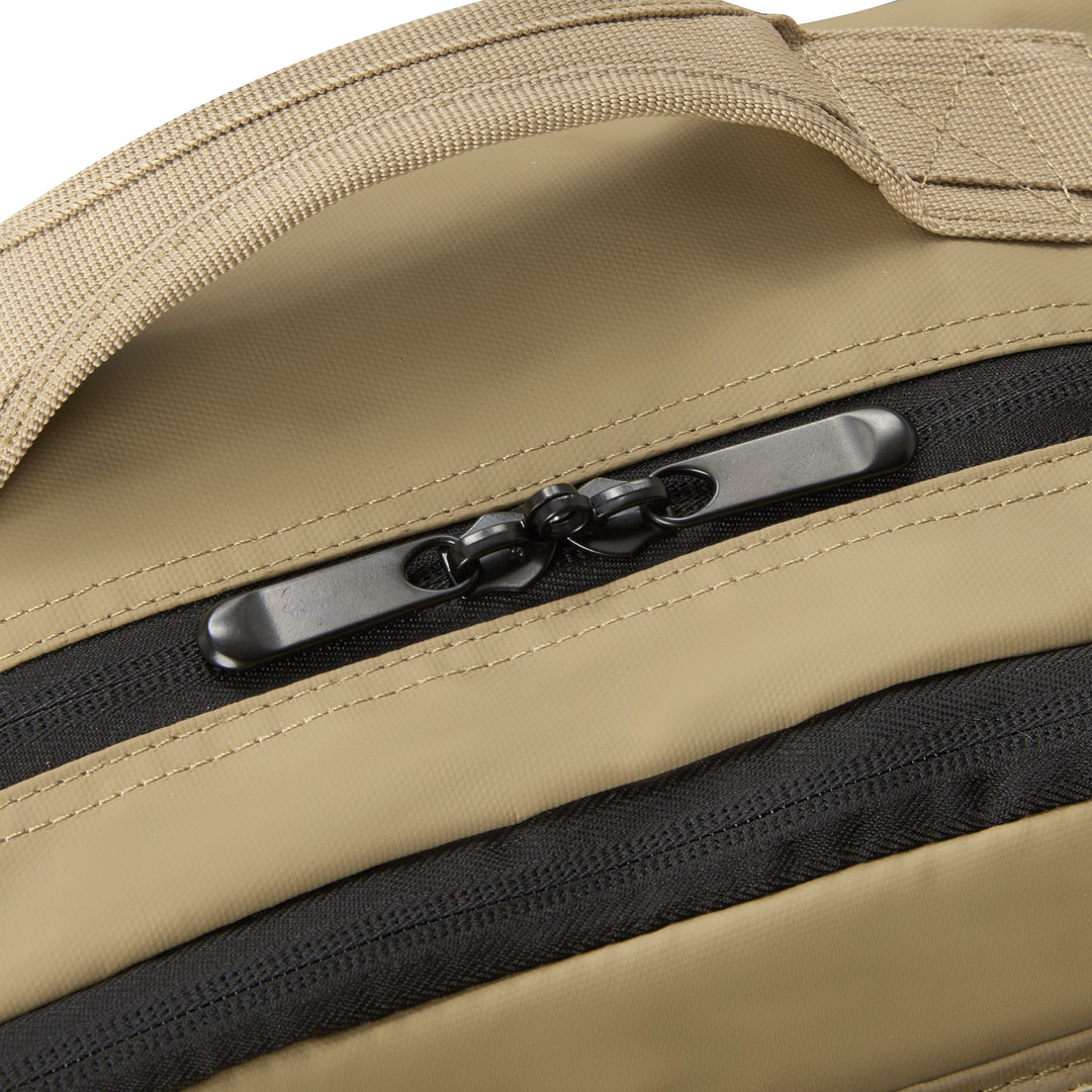 JEEP - JS010B TACTICAL BACKPACK – DELSEY(デルセー) 公式ショップ 本店